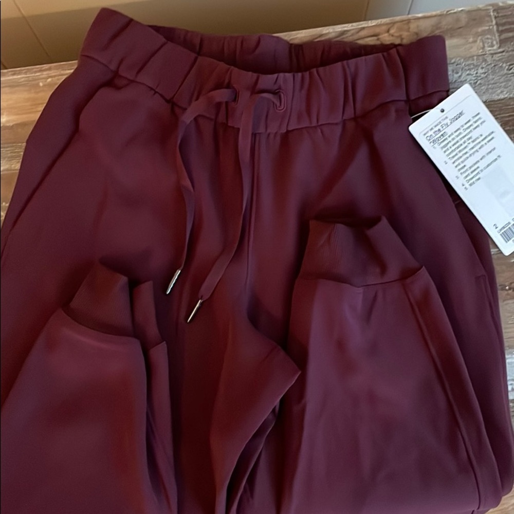 Lululemon On The Fly Jogger Pants Size 2 - Picture 3 of 6